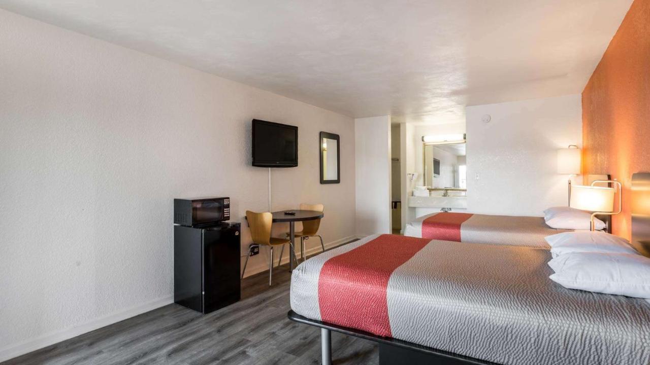 Motel 6-Portsmouth, Va Екстериор снимка